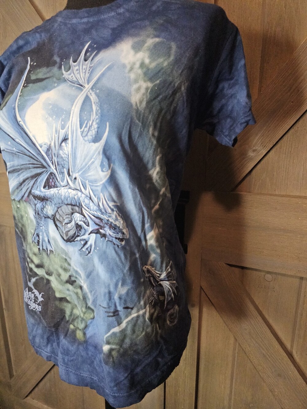 The Mountain Age of Dragons Blue Tie Dye Graphic T-Shirt Size Small - Picture 2 of 5